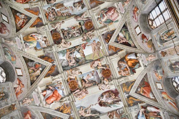 Sistine Chapel & Vatican Museums Tour with First Entry