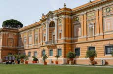 Rome Combo: Vatican Museums, Sistine Chapel, St. Peter's Basilica + Colosseum